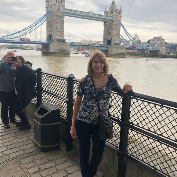 Meet your Posher, Rebecca - Picture 7 of 9